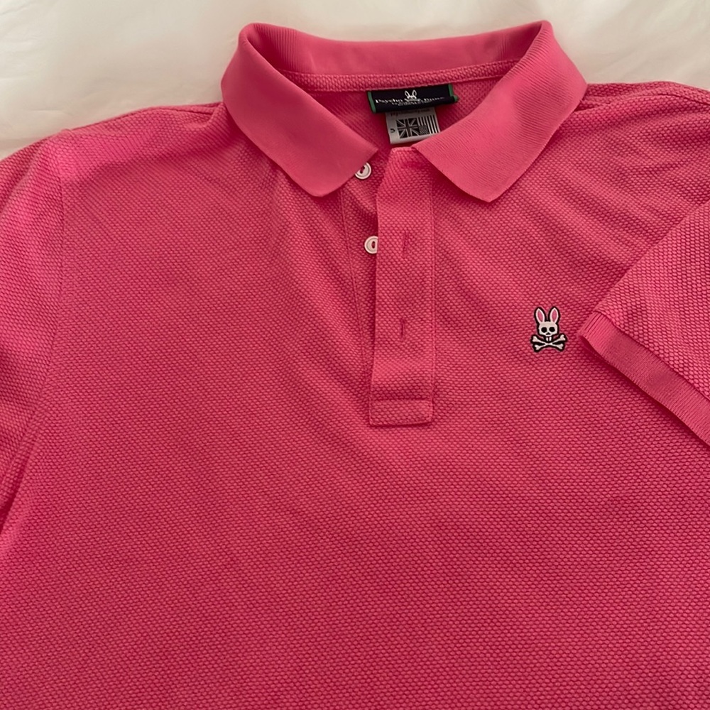 Gently worn. Size 5 which translates to a size Medium